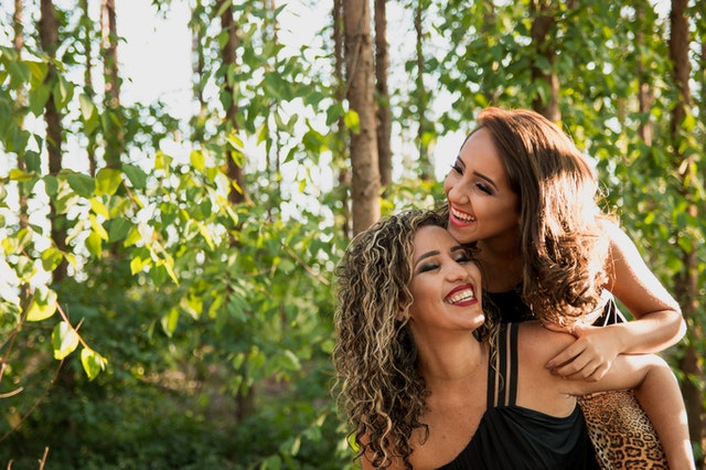 The 13 essential traits of good friends-1